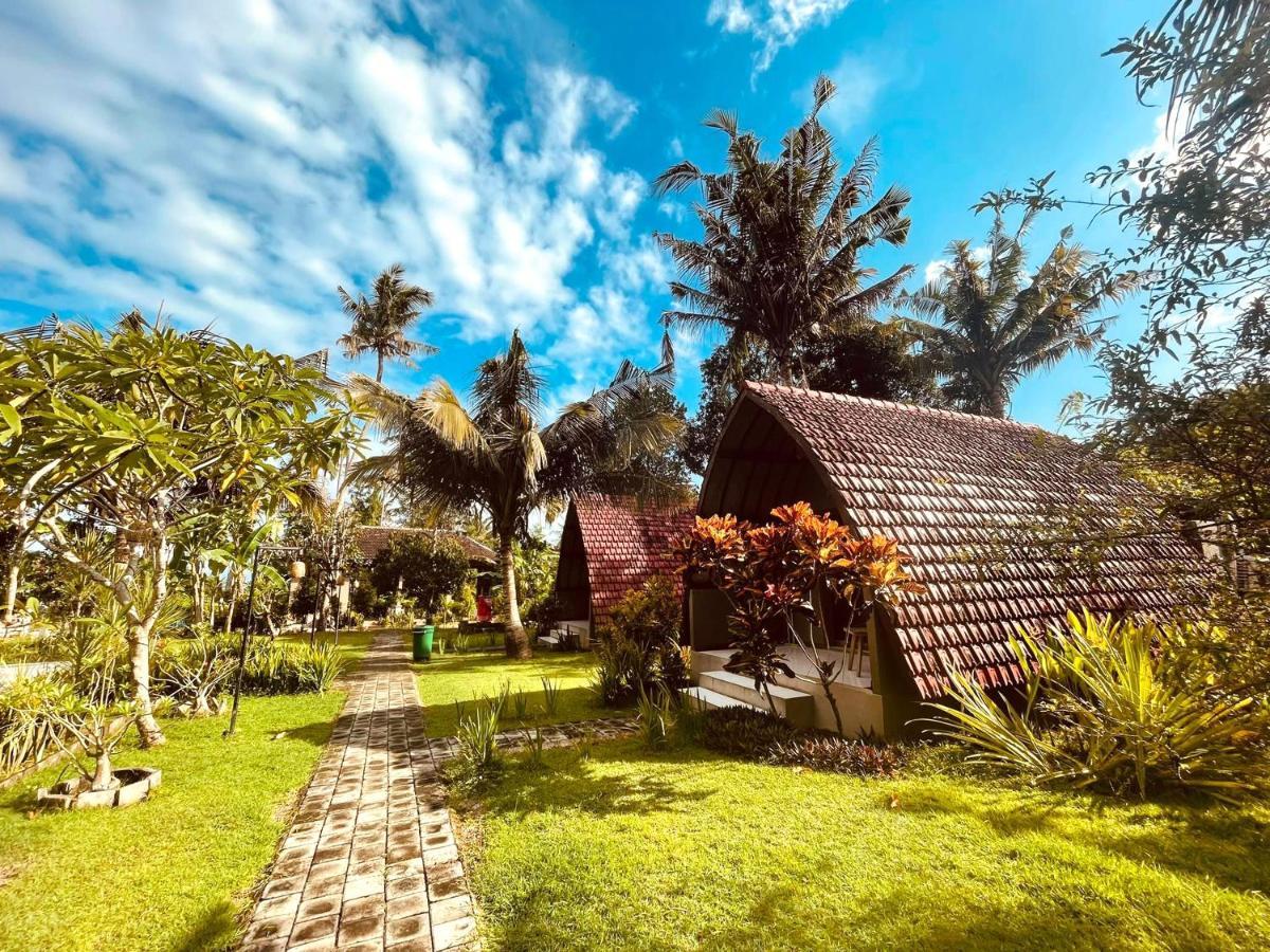 Apit Lawang Villas & Resto Batununggul Dış mekan fotoğraf