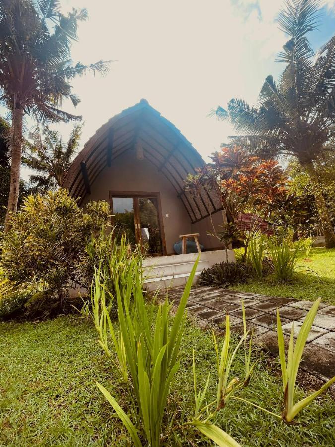 Apit Lawang Villas & Resto Batununggul Dış mekan fotoğraf