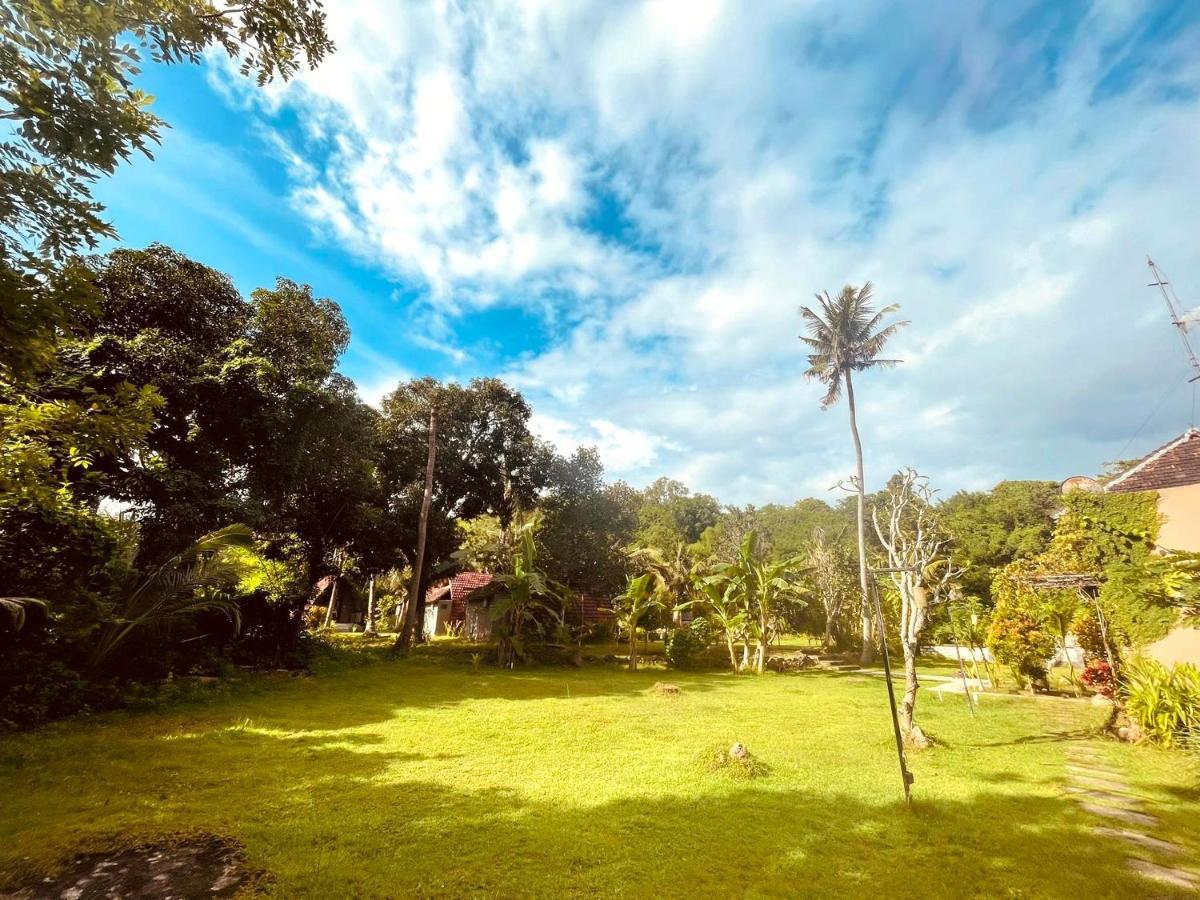 Apit Lawang Villas & Resto Batununggul Dış mekan fotoğraf